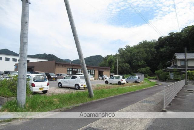 その他　前面道路（その他）まで10m