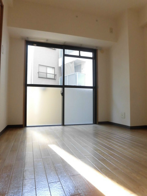 その他部屋・スペース　使い勝手のいい寝室です