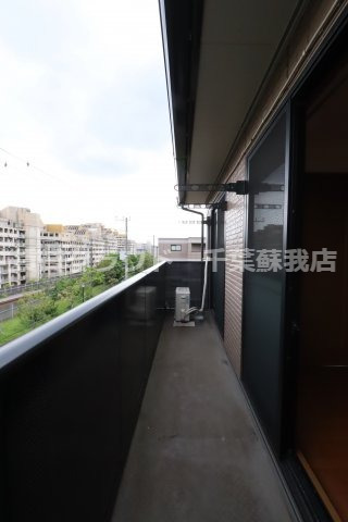 バルコニー　広々としたバルコニーです
