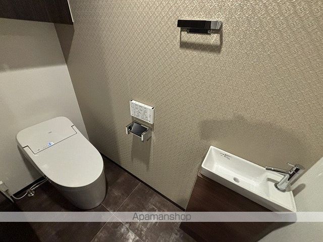 京阪本線 天満橋駅 徒歩6分 15階建 築1年のトイレ写真