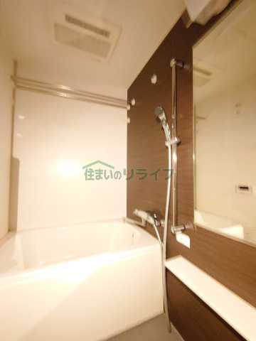 バス・シャワールーム　別部屋参考写真