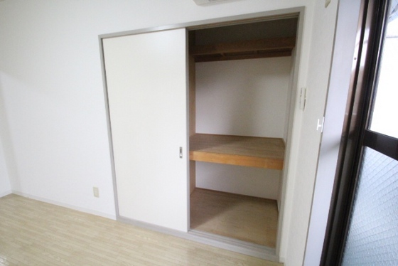 収納　※別部屋の写真です