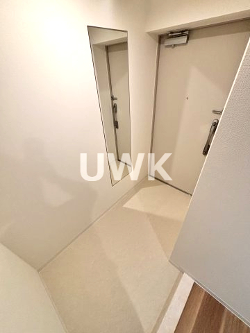 グランドール京都の玄関写真