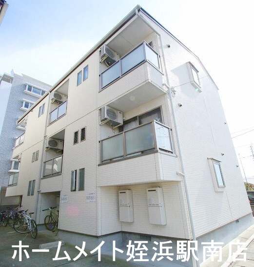 建物外観　★まだまだ築浅のメゾネット♪★