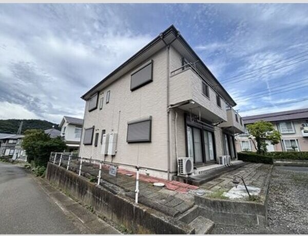 小田急小田原線 鶴巻温泉駅 徒歩12分 築27年