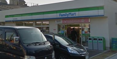コンビニ　ファミリーマート 等々力四丁目店（コンビニ）まで298m