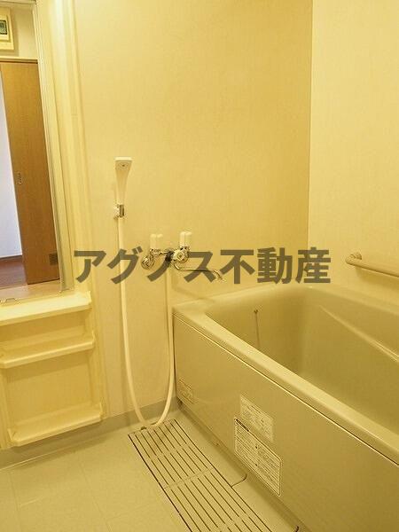 アーバンコート根岸の風呂写真