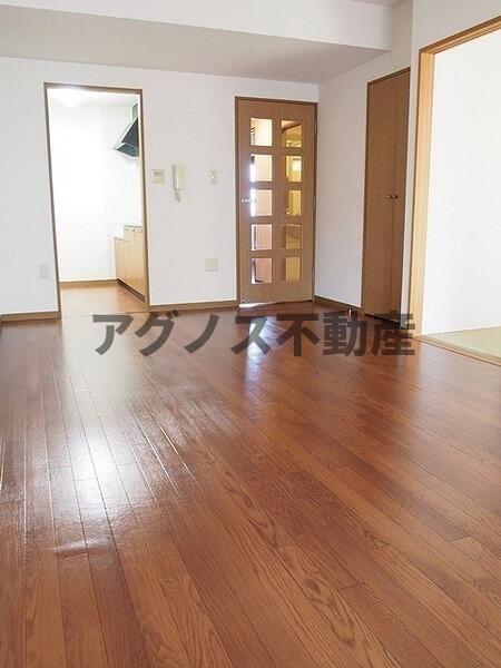 アーバンコート根岸の内装写真