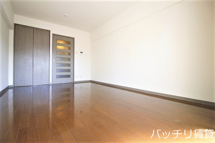 グランメール吉塚の居間写真