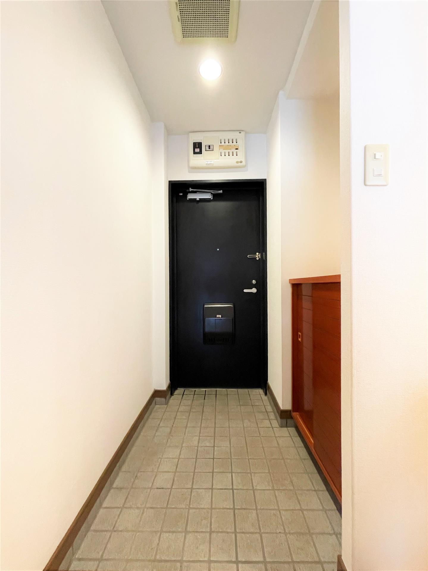 プチメゾン宮の町IIの玄関写真