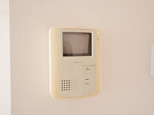 セキュリティ　安心のＴＶモニターホン設備が付いています♪