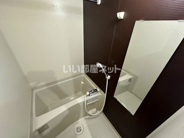 広島電鉄宇品線 鷹野橋駅 徒歩6分 10階建 築7年の風呂写真