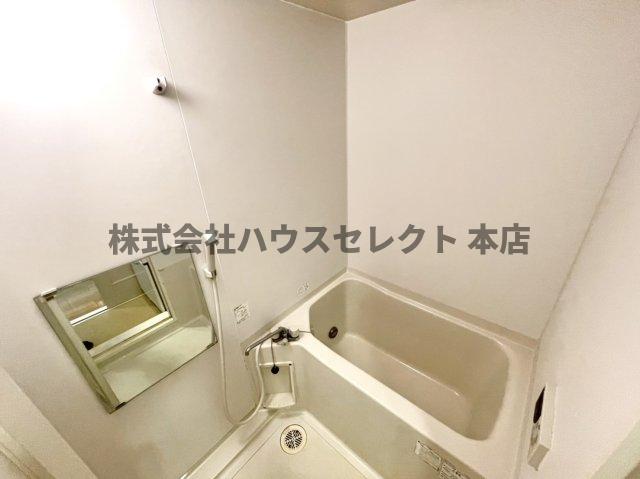 東京メトロ日比谷線 中目黒駅 徒歩10分 4階建 築20年の風呂写真