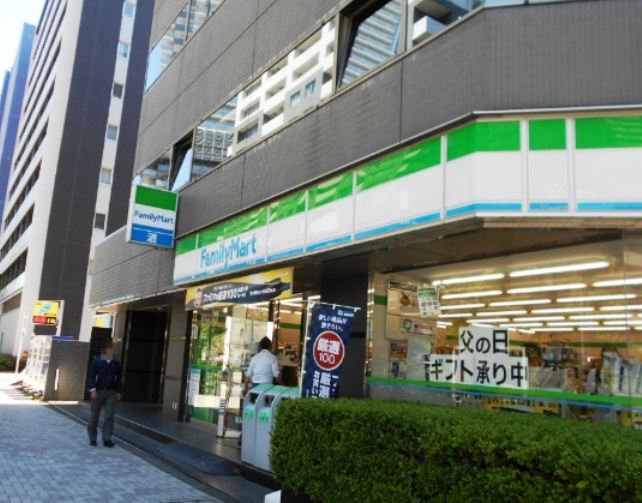 コンビニ　ファミリーマート 新川中央大橋店（コンビニ）まで137m