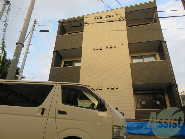 建物外観　青葉区小松島１「ＲＥＧＡＬＥＳＴキャスバルクォーレ東照宮」