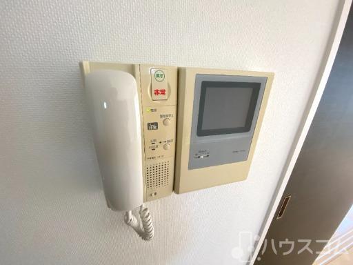 セキュリティ　防犯カメラ付きのエレベーター！