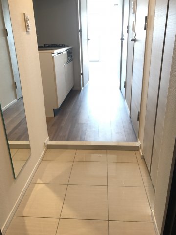 玄関　同タイプ別部屋