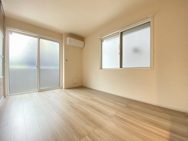 メゾングランシャリオの居間写真