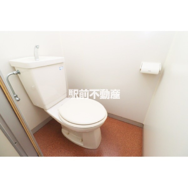 トイレ　写真は別部屋