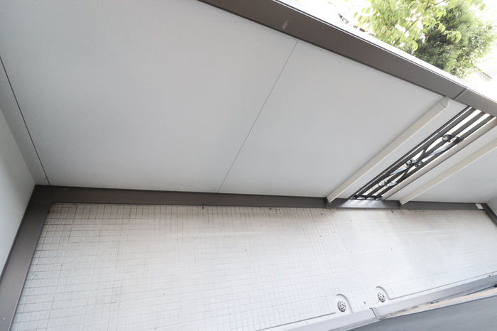 バルコニー　陽当たり良好なバルコニーです