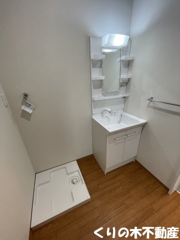 洗面設備　同タイプのお部屋です（現況を優先します）