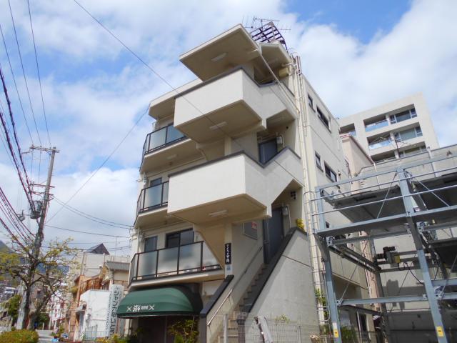 マンション甲陽の建物外観