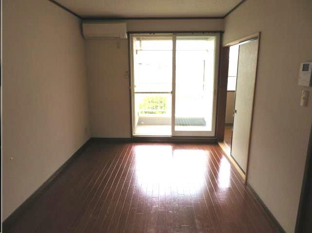 居室・リビング　すべて参考写真です