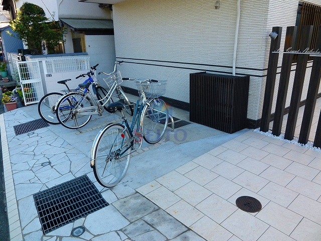 駐車場　駐輪場