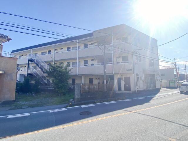 東松山市幸町のアパートの建物外観