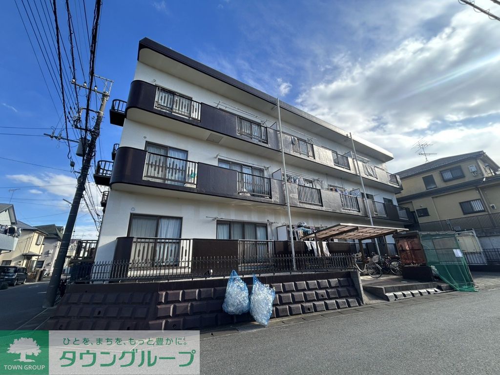 【コリンヌ二ツ木の建物外観】