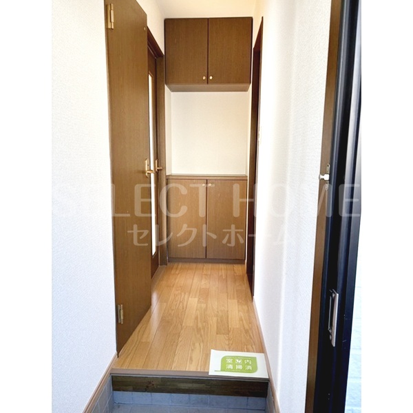 玄関　落ち着いた玄関です