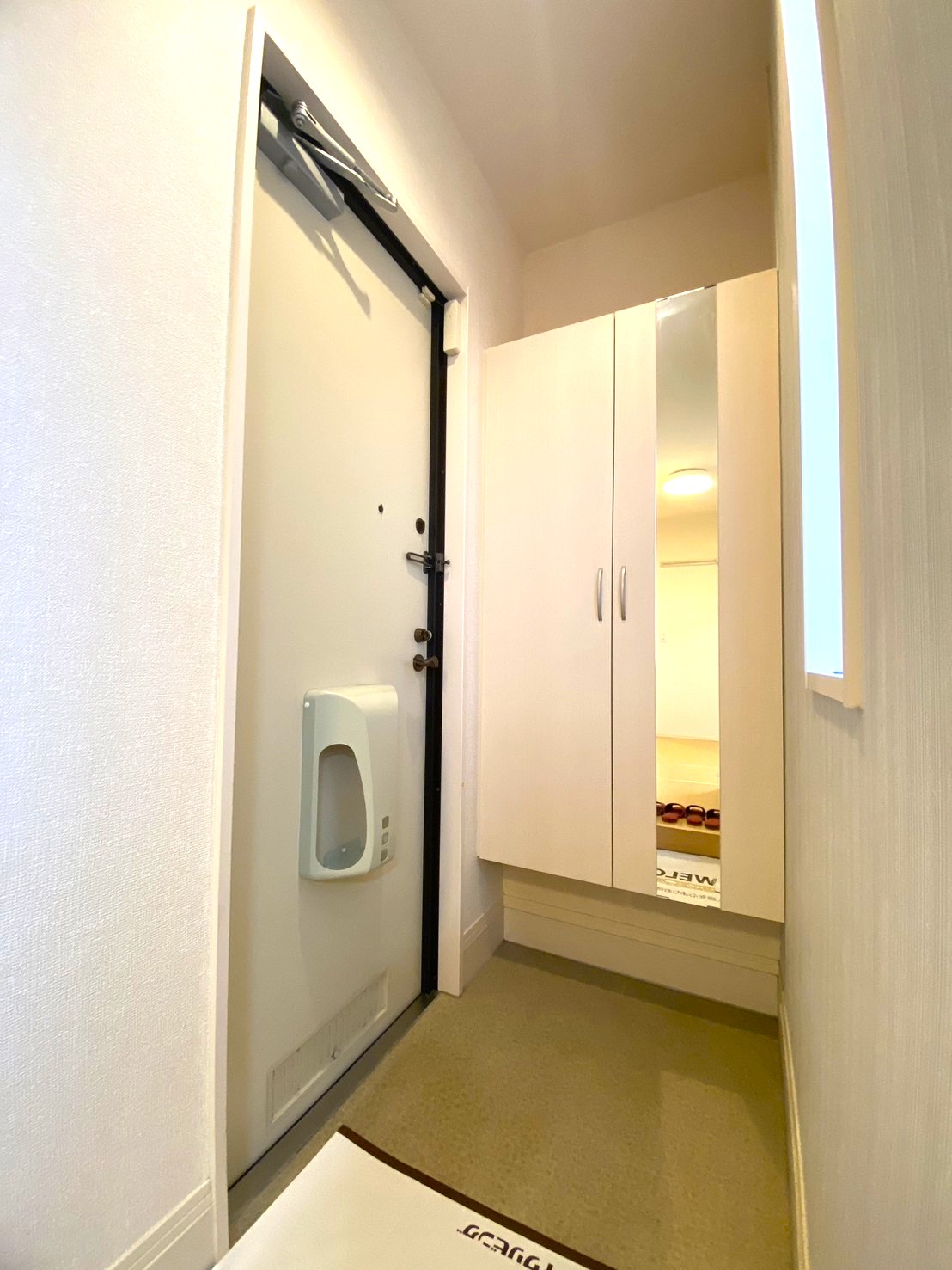 玄関　別部屋施工写真