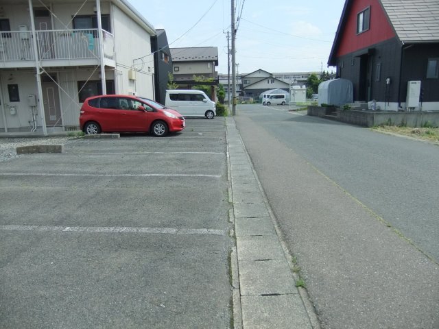 【シティハイムサンポートI　IIの駐車場】