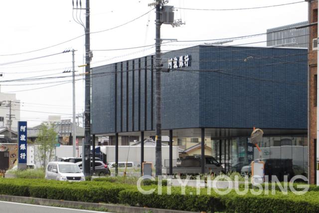 銀行　阿波銀行・福島支店（銀行）まで284m