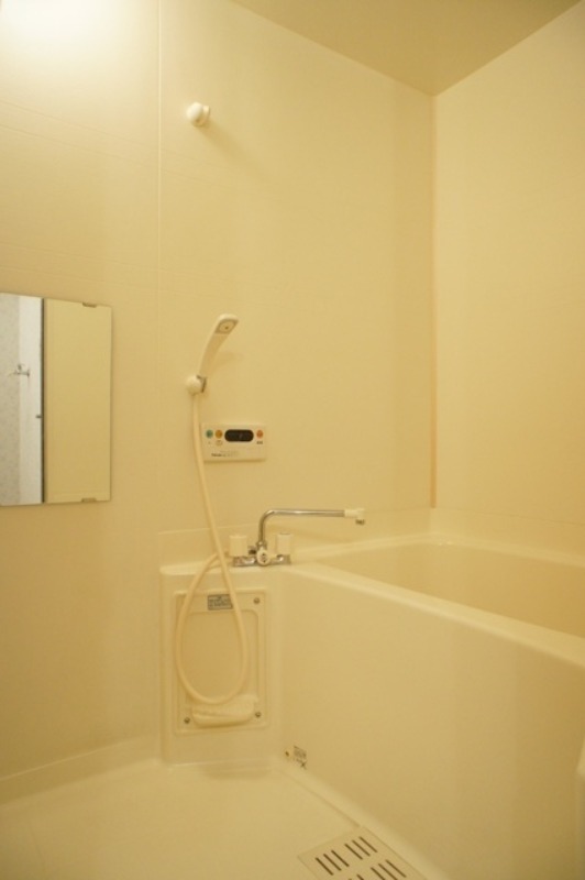 バス・シャワールーム　図面と現状に相違がある場合には現状を優先