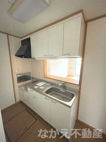 キッチン　コンパクトなキッチンで掃除もラクラク