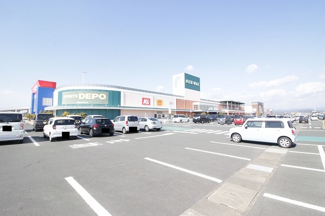 ショッピングセンター　プレ葉ウォーク浜北（ショッピングセンター）まで896m