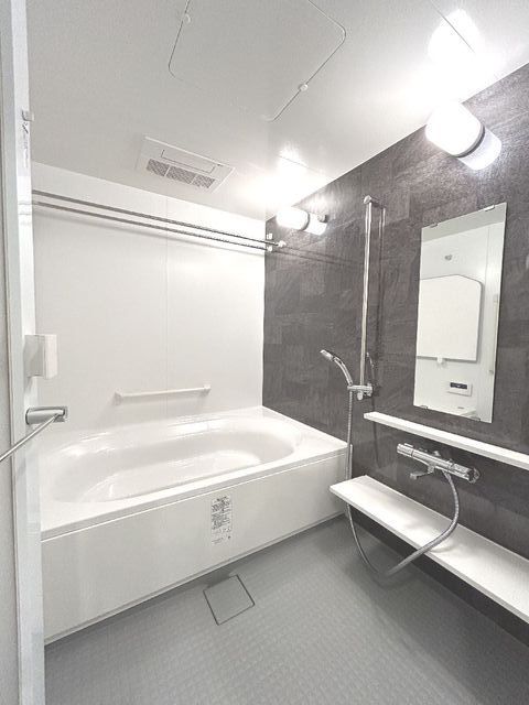 バス・シャワールーム　浴室