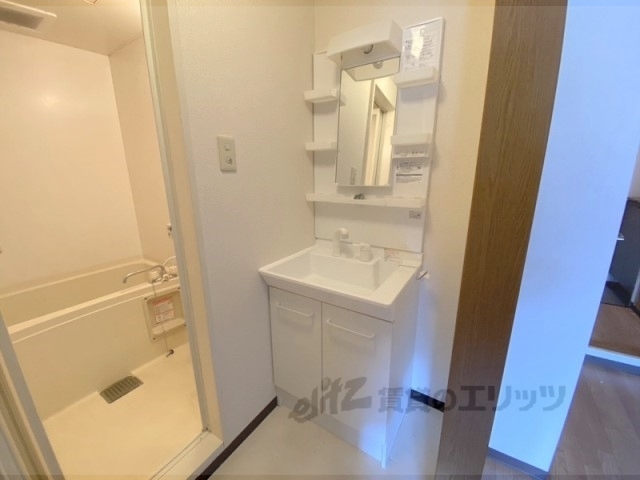 洗面設備　洗面化粧台