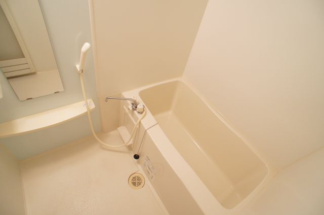 バス・シャワールーム　日々の疲れを癒すお風呂付です