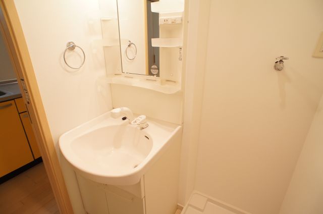 洗面設備　独立洗面化粧台付き