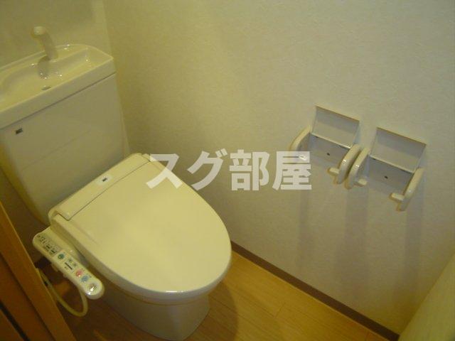 トイレ　シャワー付トイレ