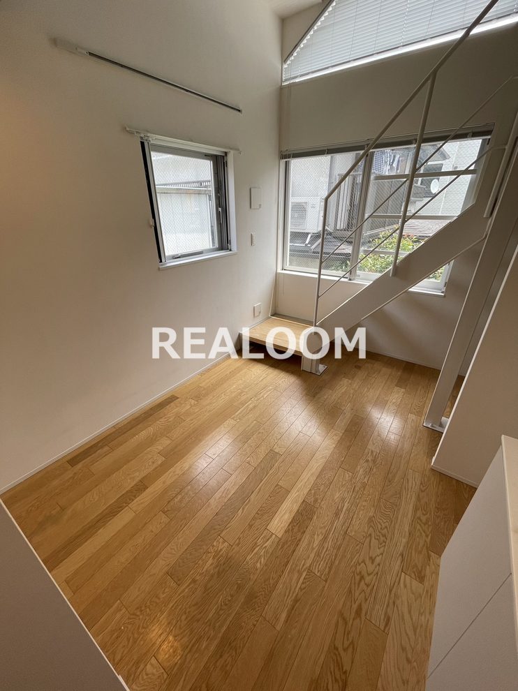 居室・リビング　写真と現況が異なる場合は現況を優先いたします。