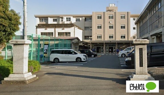 中学校　富士宮市立富士宮第三中学校（中学校）まで1058m