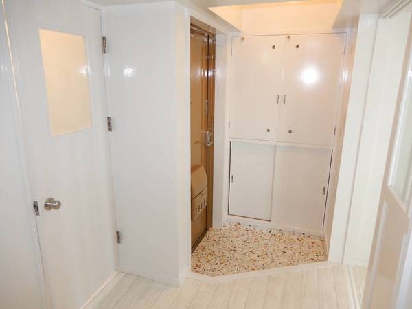 玄関　ビレッジハウスの同一物件・同一タイプの間取りの写真です