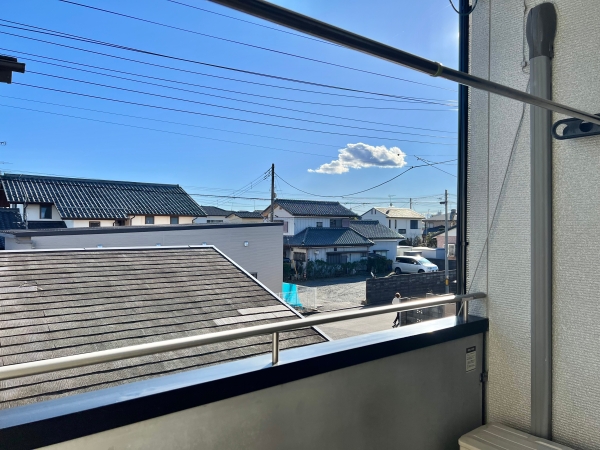 バルコニー　バルコニーがあり洗濯物が外干しできます。