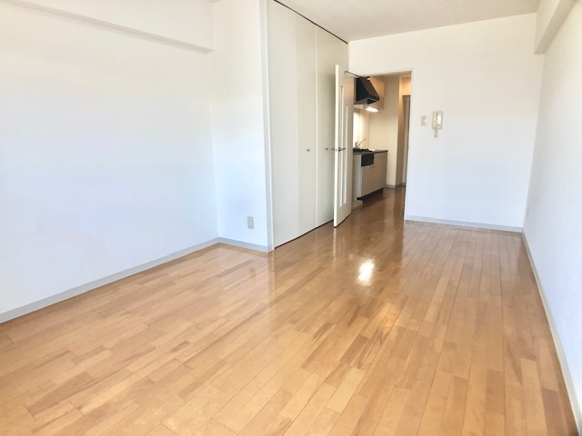 居室・リビング　綺麗な洋室