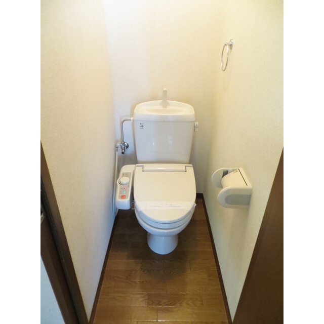 トイレ　※入居中のため、前回募集時の写真です。