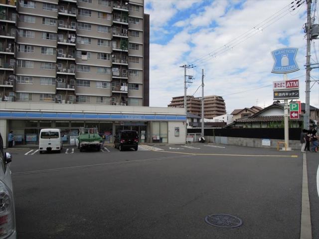 コンビニ　ローソン（コンビニ）まで959m