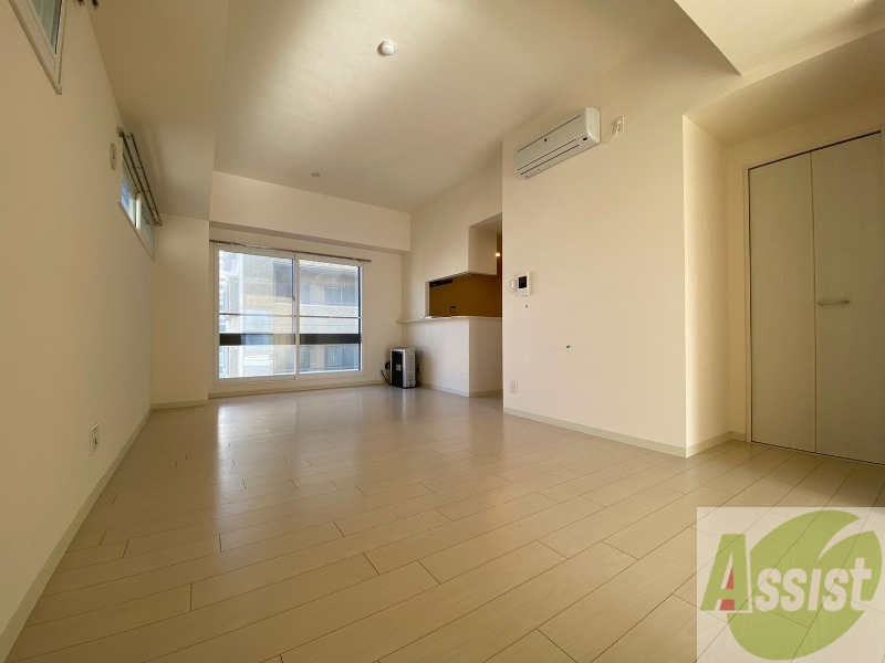 居室・リビング　広くてキレイなお部屋が広がっていて、充実した生活が送れそう。